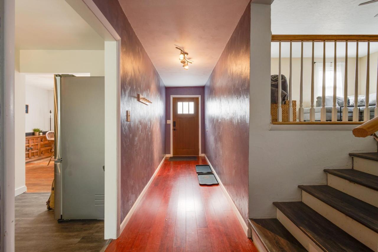 Holiday home Charming - 4 Mi To Psu!